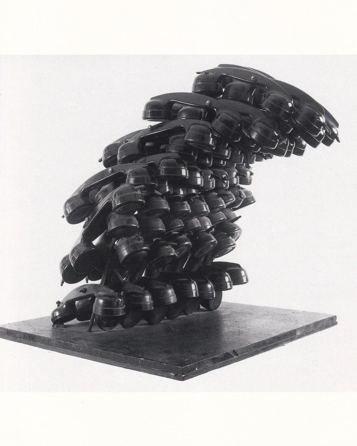 Hallo! Il telefono nell'arte - Vanni Ronsisvalle
