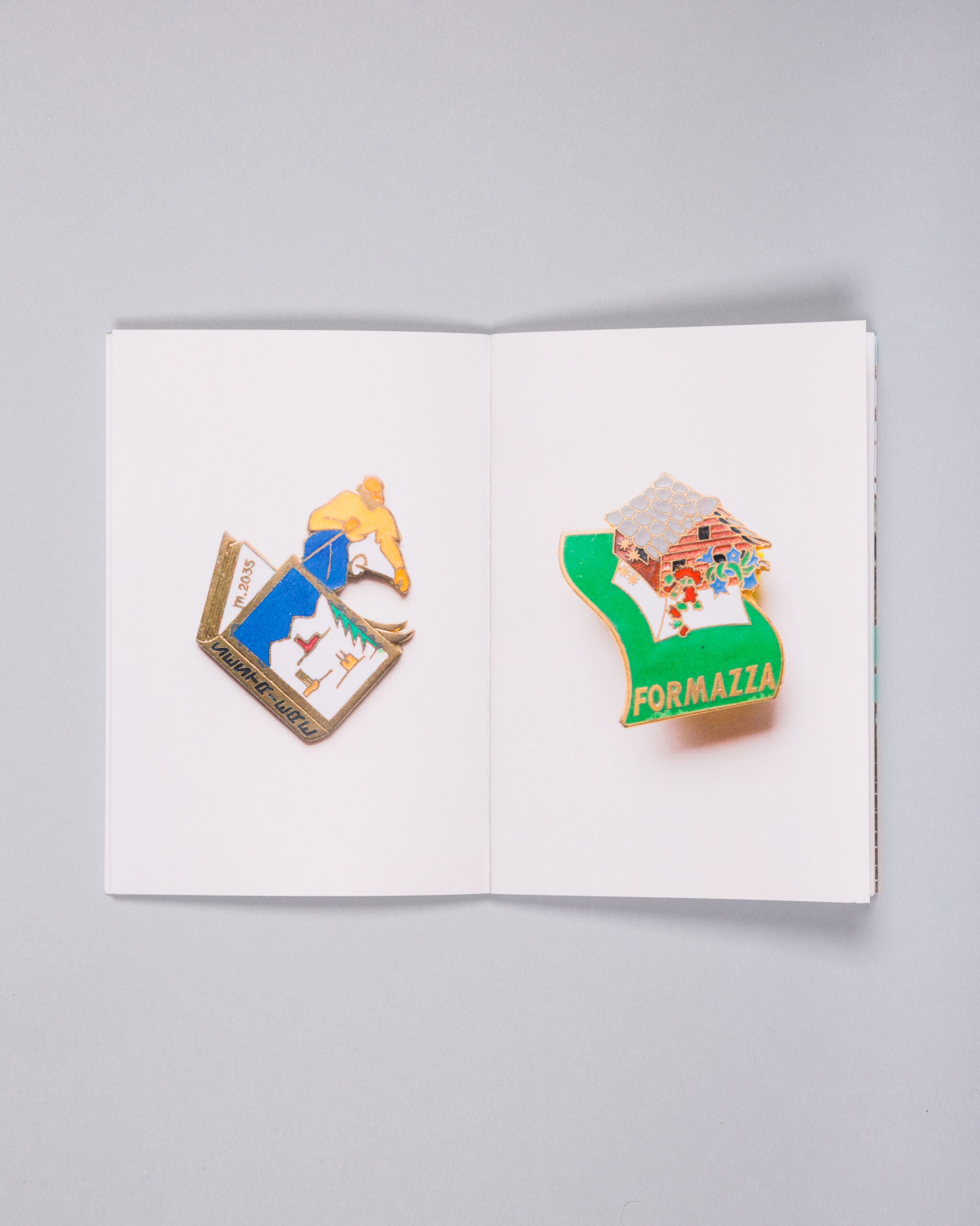 Italian Mountain Badges - 99objects Art Books 99objects