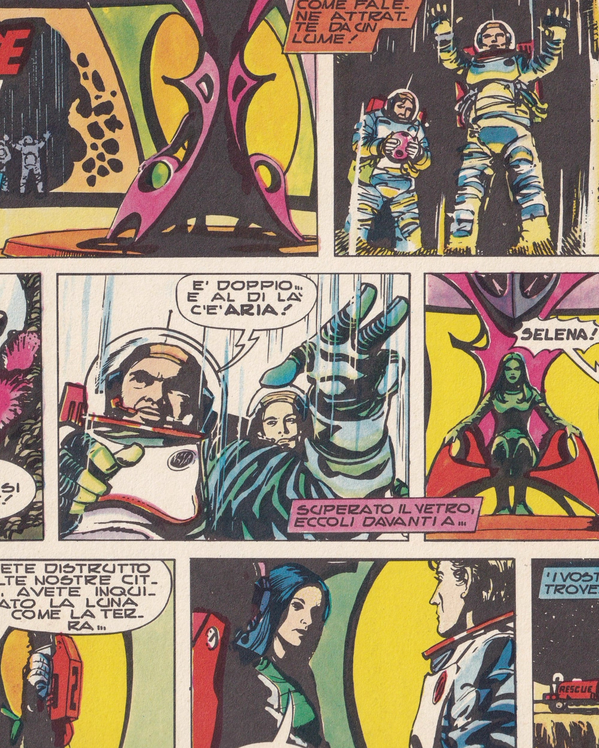 Jeff Hawke - Selena Comics Props!