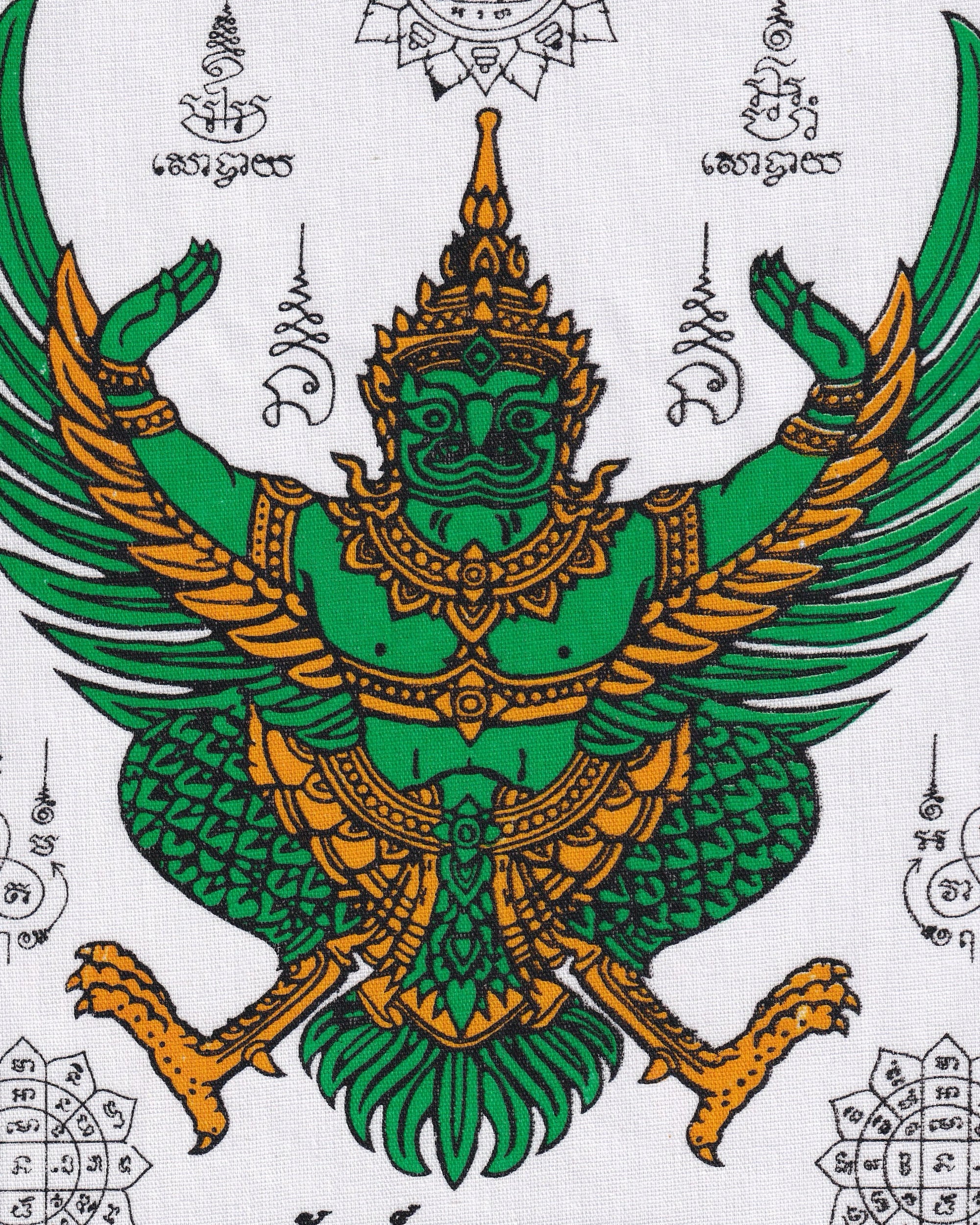 Pha Yant “Garuda” white/green Pha Yant Props!